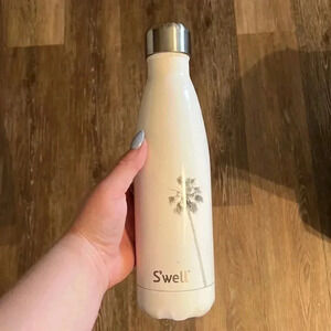 Swell Water Bottle